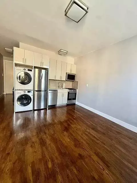 102 E 116th St #2F, New York, NY 10029