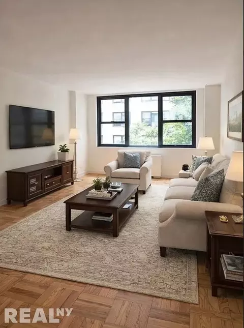 Undisclosed, New York, NY 10017