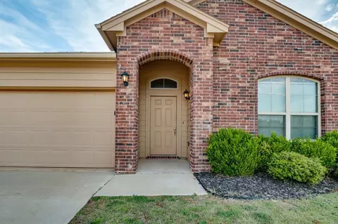 14816 Slippery Falls Cir, Oklahoma City, OK 73142