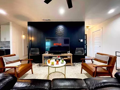 607 Blueberry Hl #1492693P, Austin, TX 78745
