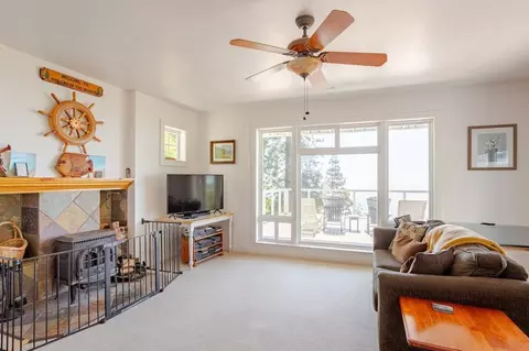 22164 Umland Cir #1501087P, Jenner, CA 95450