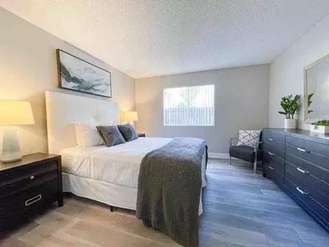 2225 Pumalo St, San Bernardino, CA 92404