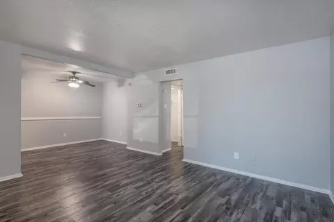 805 Central Dr, Bedford, TX 76022