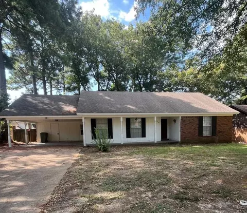 5245 Scrivener Dr, Bartlett, TN 38134