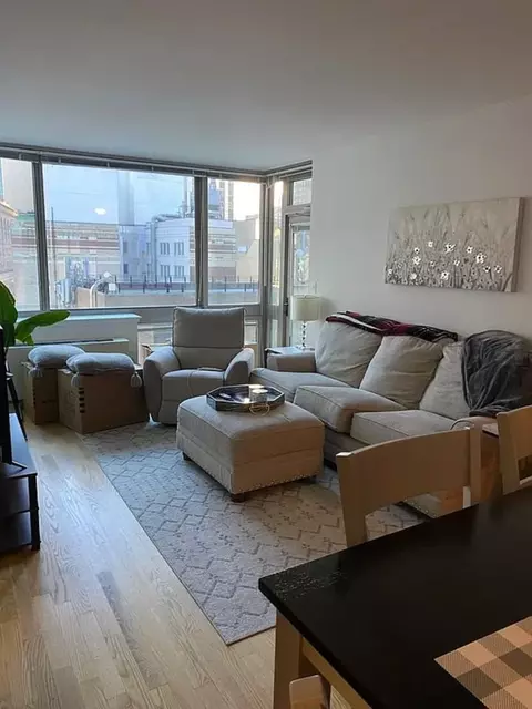 77 Fulton St #8AB, New York, NY 10038