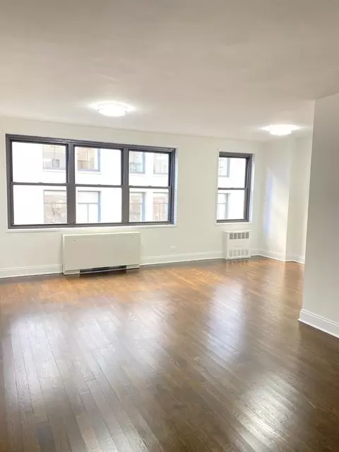 96 5th Ave #2F, New York, NY 10011