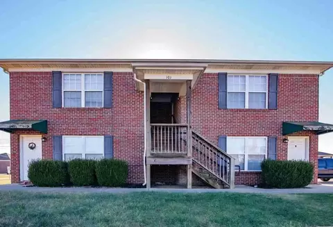 101 Braxton Ct, Radcliff, KY 40160