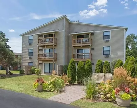 Undisclosed, Hoffman Estates, IL 60169