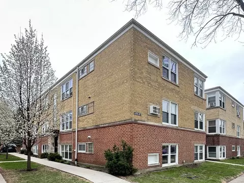 6705 N California Ave #2S, Chicago, IL 60645