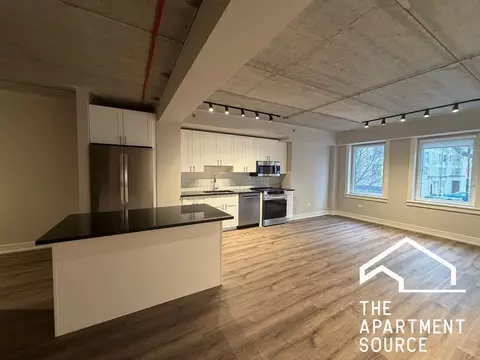 952 W Carmen Ave #202, Chicago, IL 60640