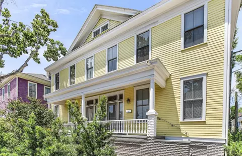 110 W 34th St #NA, Savannah, GA 31401