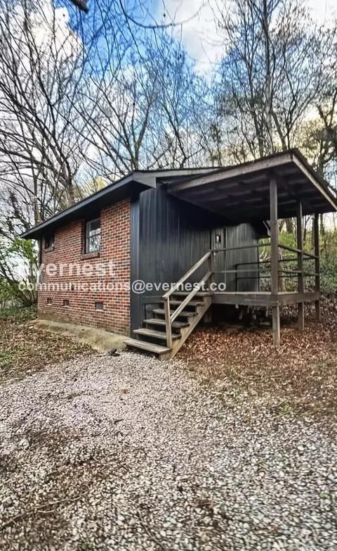 1700 Ashmore Ave #B, Chattanooga, TN 37415