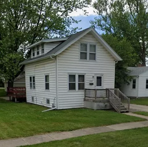 2509 Iowa St, Cedar Falls, IA 50613