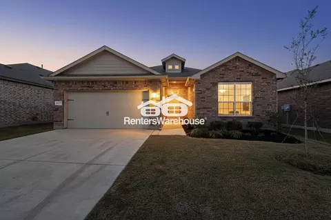 8517 Centerboard Ln, Fort Worth, TX 76179