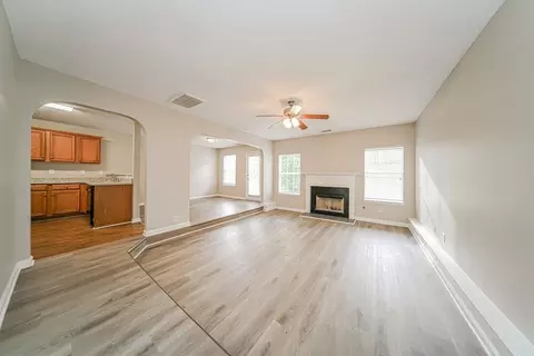 301 Othello Dr, Hampton, GA 30228 photo 9