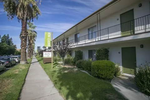 1117 W Linden St, Riverside, CA 92507