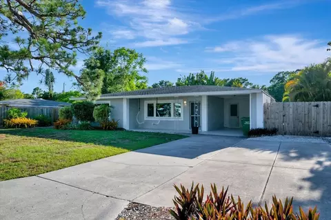 5015 Eastchester Dr, Sarasota, FL 34234