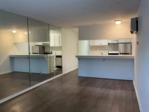 17200 Newhope St #313, Fountain Valley, CA 92708