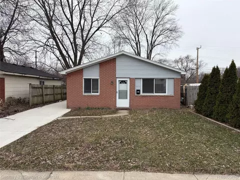 6516 Oak St, Taylor, MI 48180