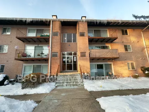 8812 Wesley Ave #201, Manassas, VA 20110