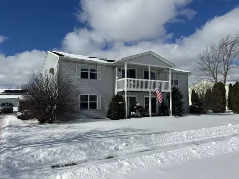 338 Oxford Ct #4, Holland, MI 49423