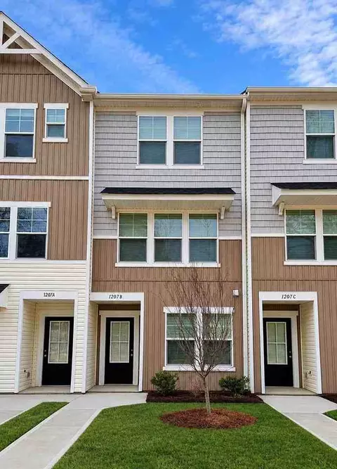 1207 Briarhill Rd, Mooresville, NC 28115