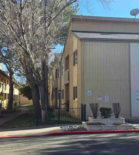 2300 Dickerson Rd #29, Reno, NV 89503