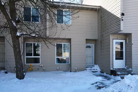 5528 Brookdale Dr N, Minneapolis, MN 55443