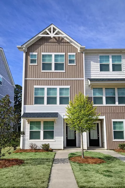 225 Kennerly Ave, Mooresville, NC 28115