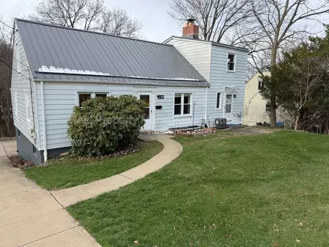 400 Patterson Rd, Bethel Park, PA 15102