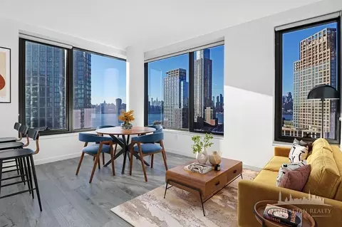 77 Commercial St #1626, Brooklyn, NY 11222