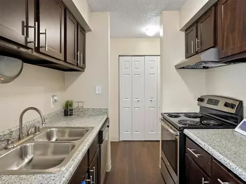 1090 S Parker Rd, Denver, CO 80231