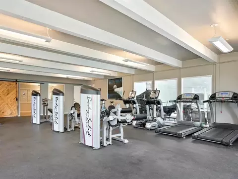 1090 S Parker Rd, Denver, CO 80231