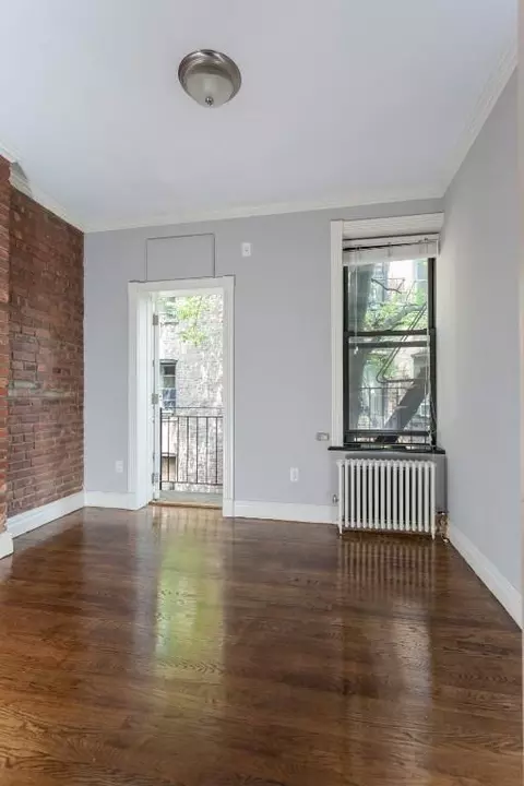 52 Barrow St #LL, New York, NY 10014