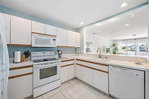 1217 Ocean Dunes Cir, Jupiter, FL 33477