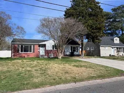 612 Kellam Rd, Virginia Beach, VA 23462