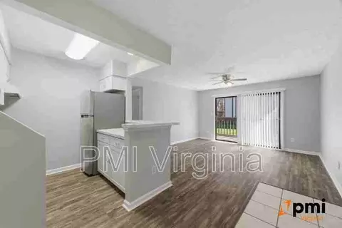 326 Wells Ct, Hampton, VA 23666