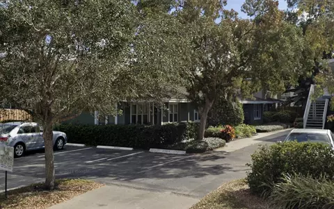 2066 Arlington St, Sarasota, FL 34239