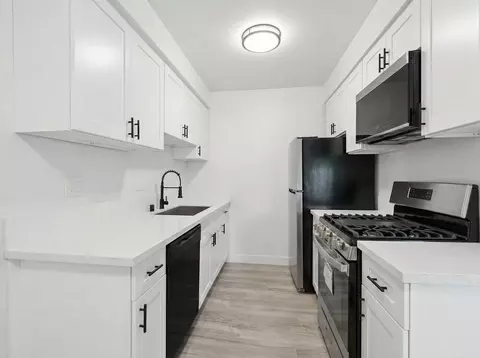 6828 Fulton Ave #5, North Hollywood, CA 91605