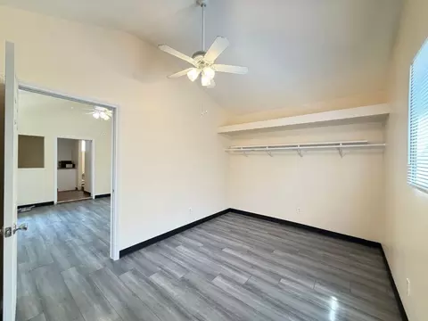 561 E 20th St, Long Beach, CA 90806 photo 10