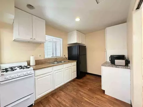 561 E 20th St, Long Beach, CA 90806 photo 16
