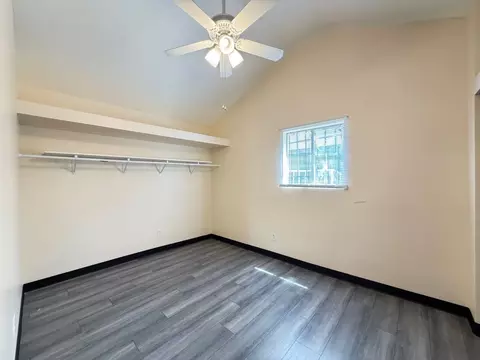 561 E 20th St, Long Beach, CA 90806 photo 14