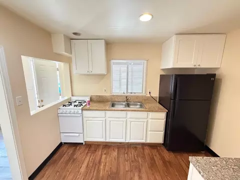 561 E 20th St, Long Beach, CA 90806 photo 19