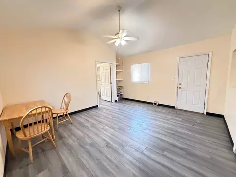 561 E 20th St, Long Beach, CA 90806 photo 9