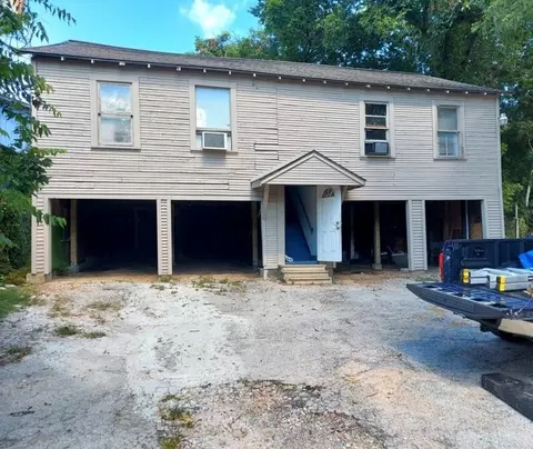 915 University Ave #A, Huntsville, TX 77320