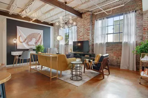 527 Saint Joseph St #1265388P, New Orleans, LA 70130