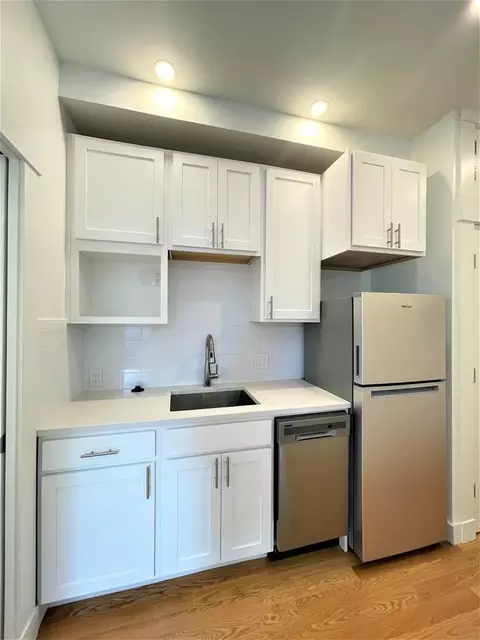 29 Green St #8, Jamaica Plain, MA 02130