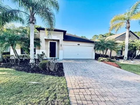 402 Breckenridge Cir SE, Palm Bay, FL 32909