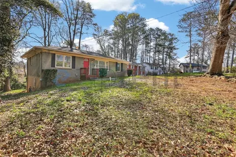 586 Oakside Dr SW #B, Atlanta, GA 30331