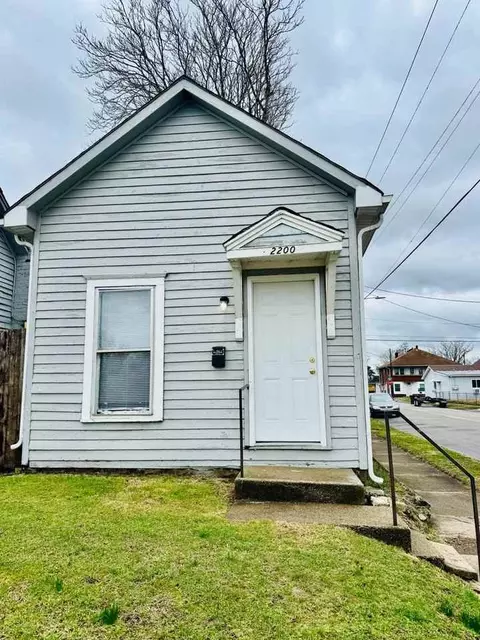 2200 Queen Ave, Middletown, OH 45044